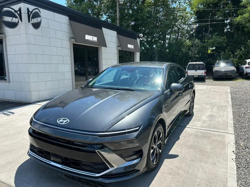 2025 Hyundai Sonata SEL's photo