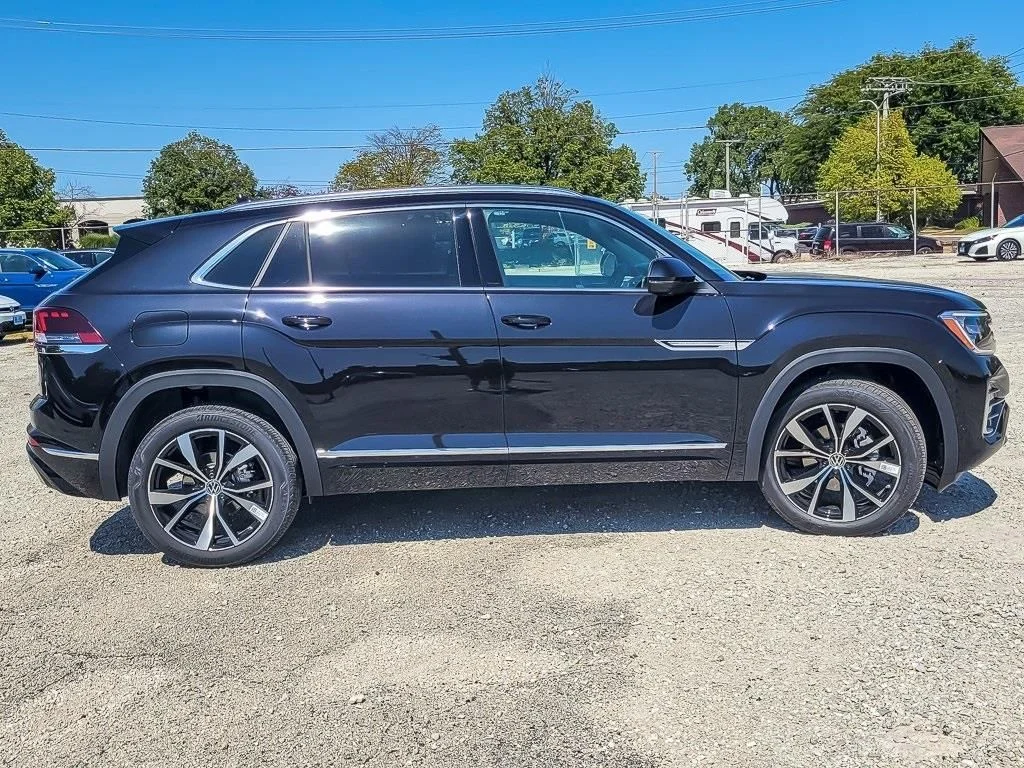 2026 Volkswagen Atlas Cross Sport SEL Premium R-LINE - Photo 9