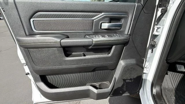 2026 RAM 2500 Big Horn - Photo 19
