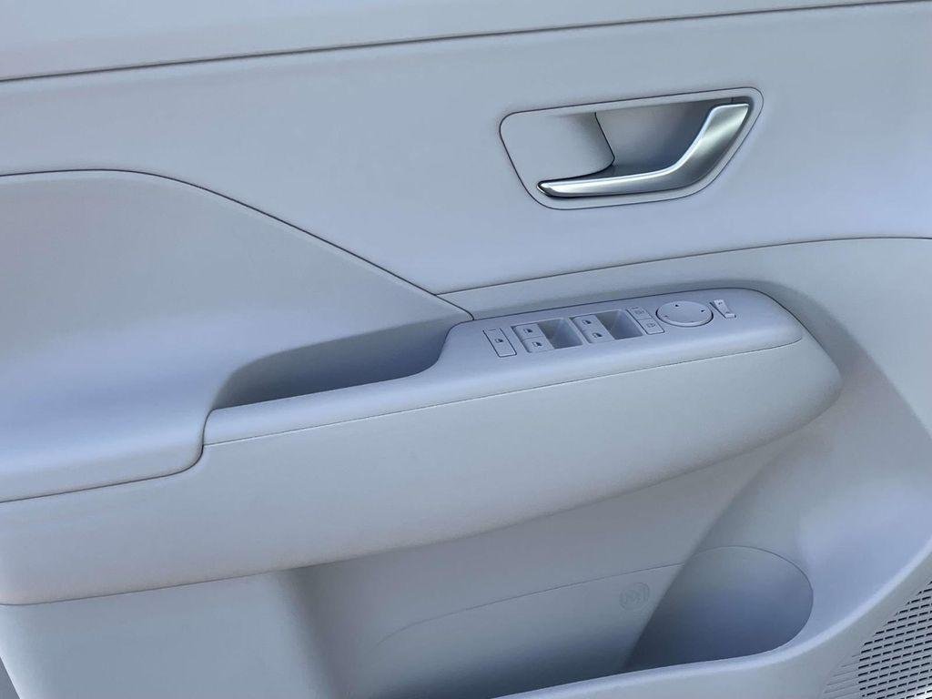 New 2026 White Hyundai SEL Premium FWD image 13