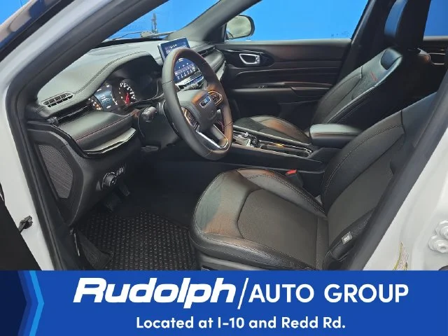 Used 2025 White Jeep Trailhawk image 11