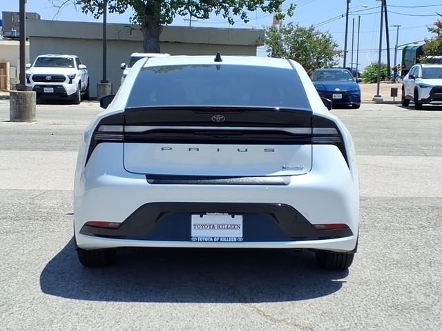 New 2026 Wind Chill Pearl <sup>1</sup> Toyota  XSE image 6