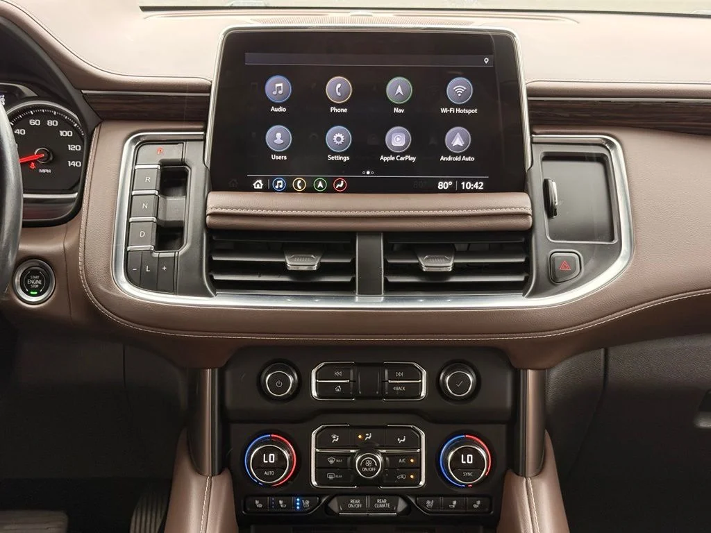 Used 2021 Pearl Chevrolet High Country image 22