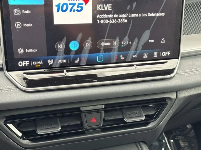 New 2026 White/off-white Volkswagen 2.0T SE R-Line Black image 21