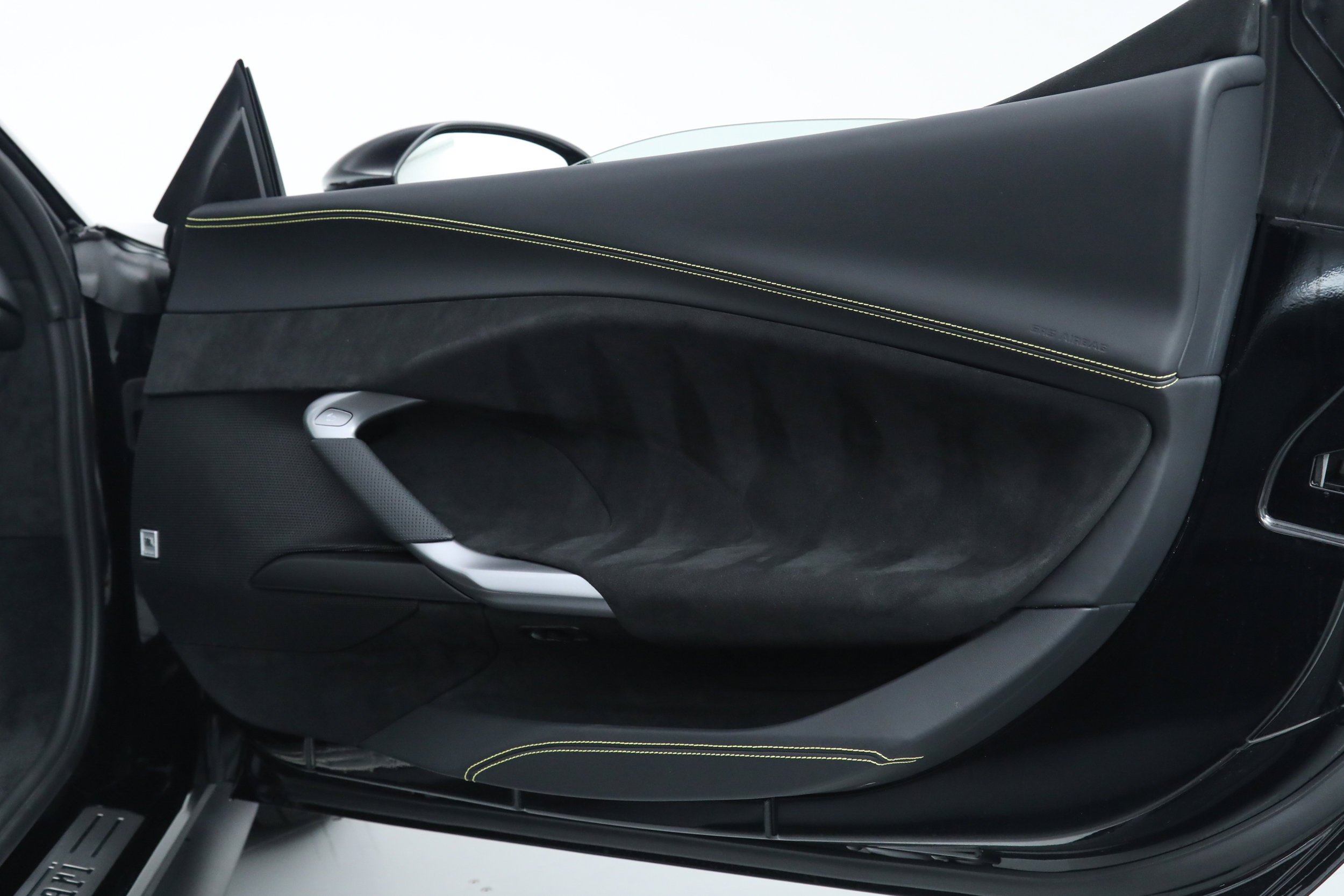 Used 2024 Black Ferrari  image 37
