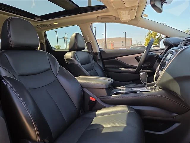 Used 2022 Deep Blue Pearl Nissan SL image 13