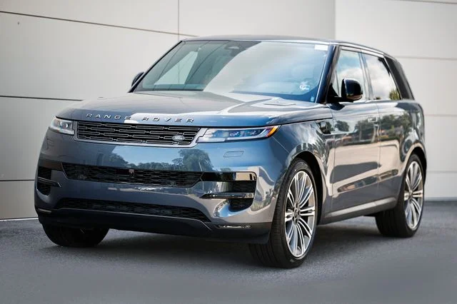 2026 Land Rover Range Rover Sport P360 SE MHEV's photo