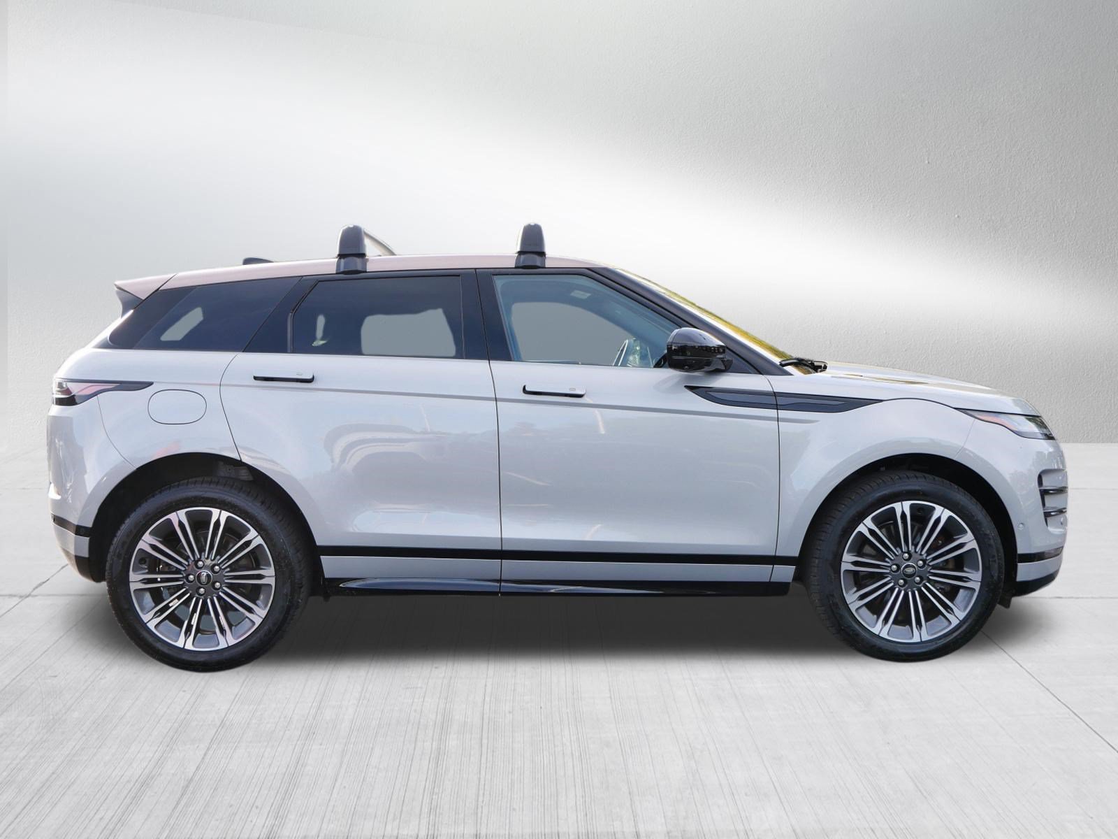Certified Used 2026 Seoul Pearl Silver Metallic Land Rover Dynamic SE image 6