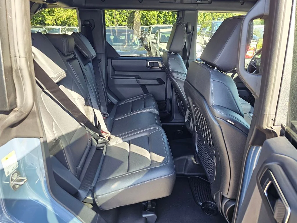 New 2025 Azure Gray Metallic Tri-Coat Ford Badlands® image 12