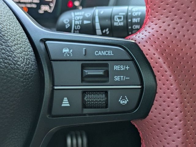 Used 2025 White Honda  image 27