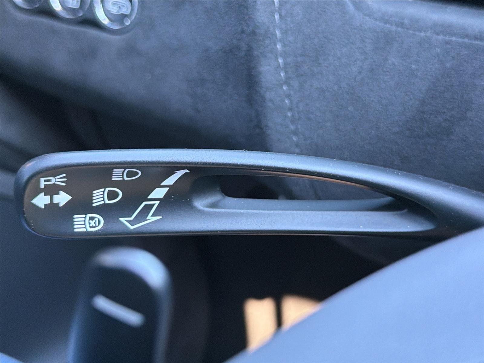 Used 2019 Volcano Yellow McLaren Performance image 9