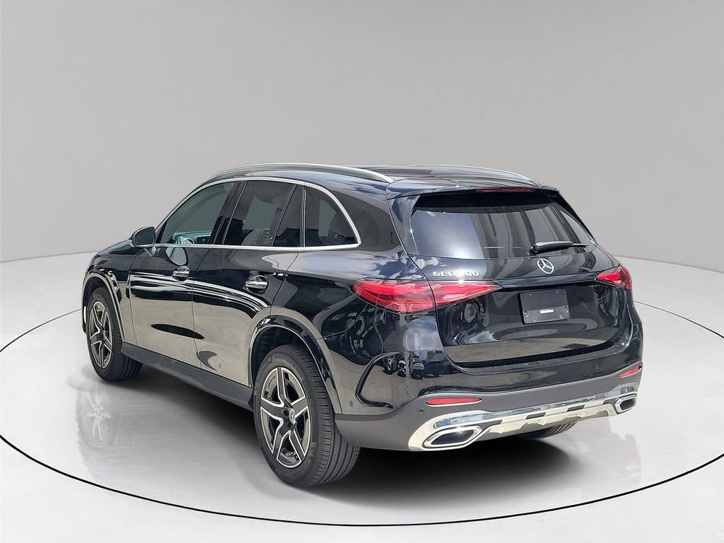 Certified Used 2026 Black Mercedes-Benz GLC 300 image 4