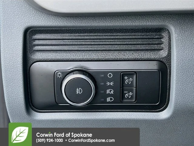New 2026 Oxford White Ford XL image 18
