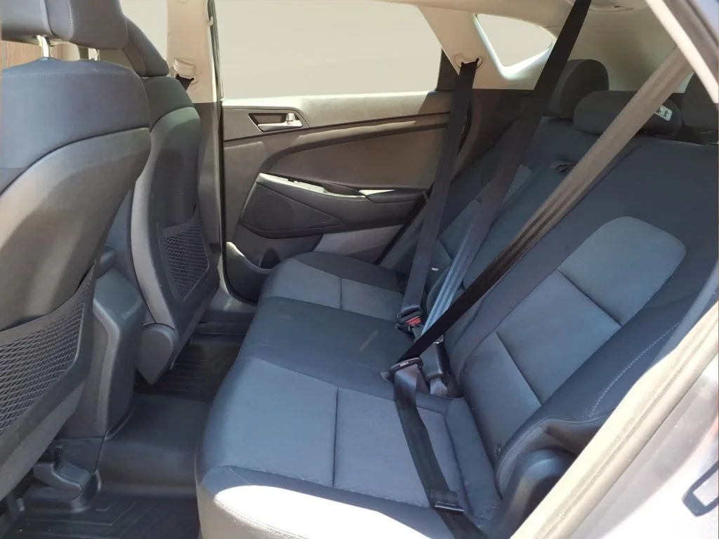 Used 2017 Gray Hyundai SE image 21