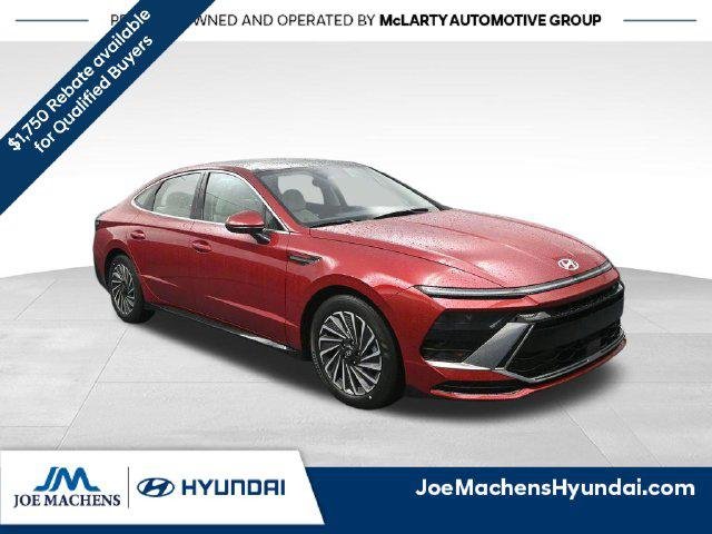 New 2026 Red Hyundai SEL image 3