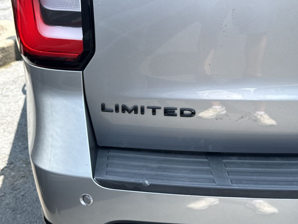 Used 2022 Silver Ford Limited image 36