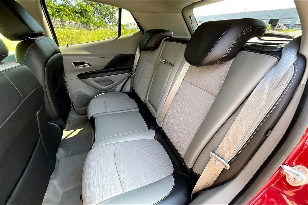 Used 2015 Red Buick Base image 25