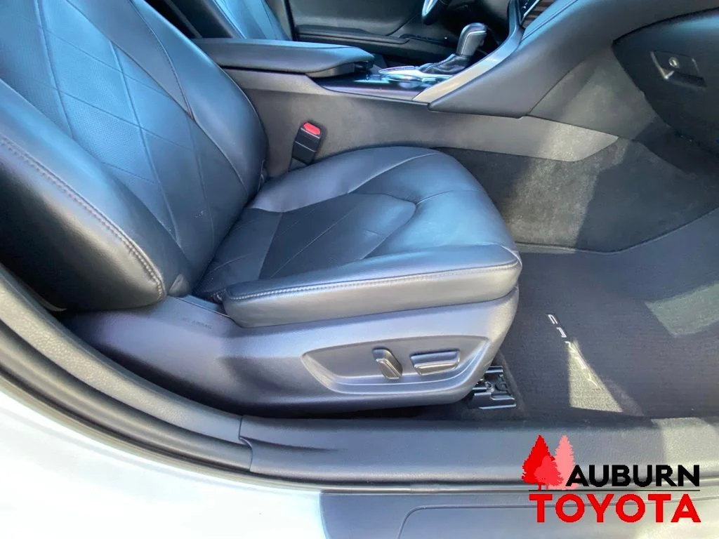 Certified Used 2019 Wind Chill Pearl Toyota XLE image 14