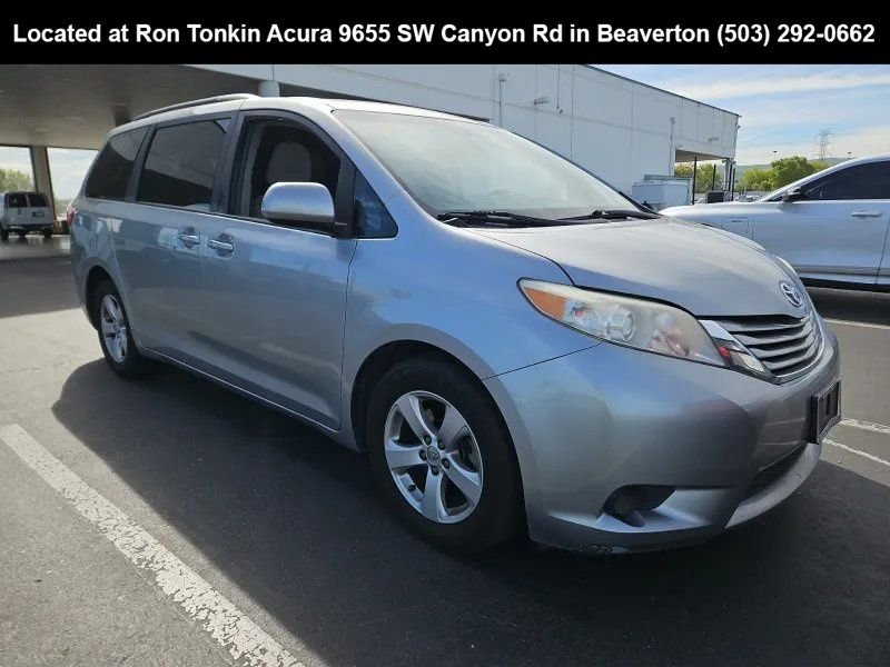 2017 Toyota Sienna