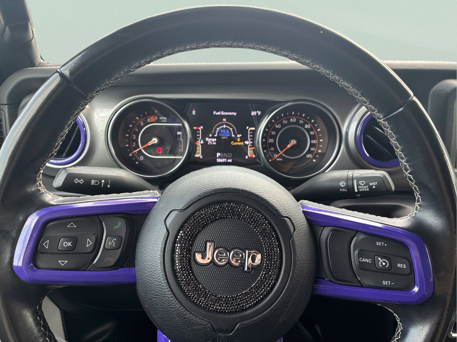 Used 2021 White Jeep Unlimited Sahara image 27
