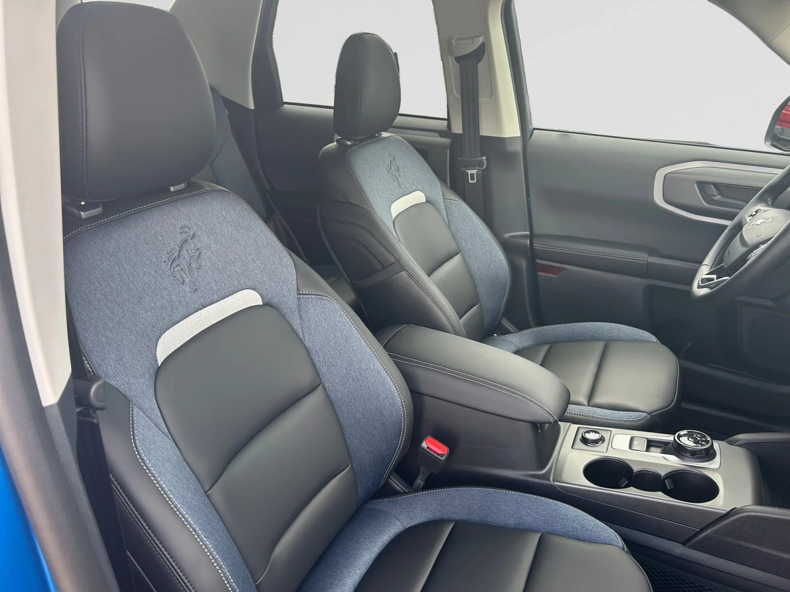 New 2026 VELOCITY BLUE METALLIC Ford Outer Banks image 11