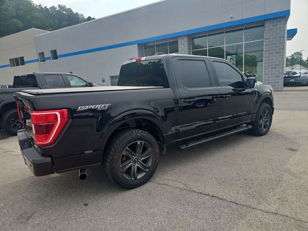 Used 2021 Black Ford XLT image 5