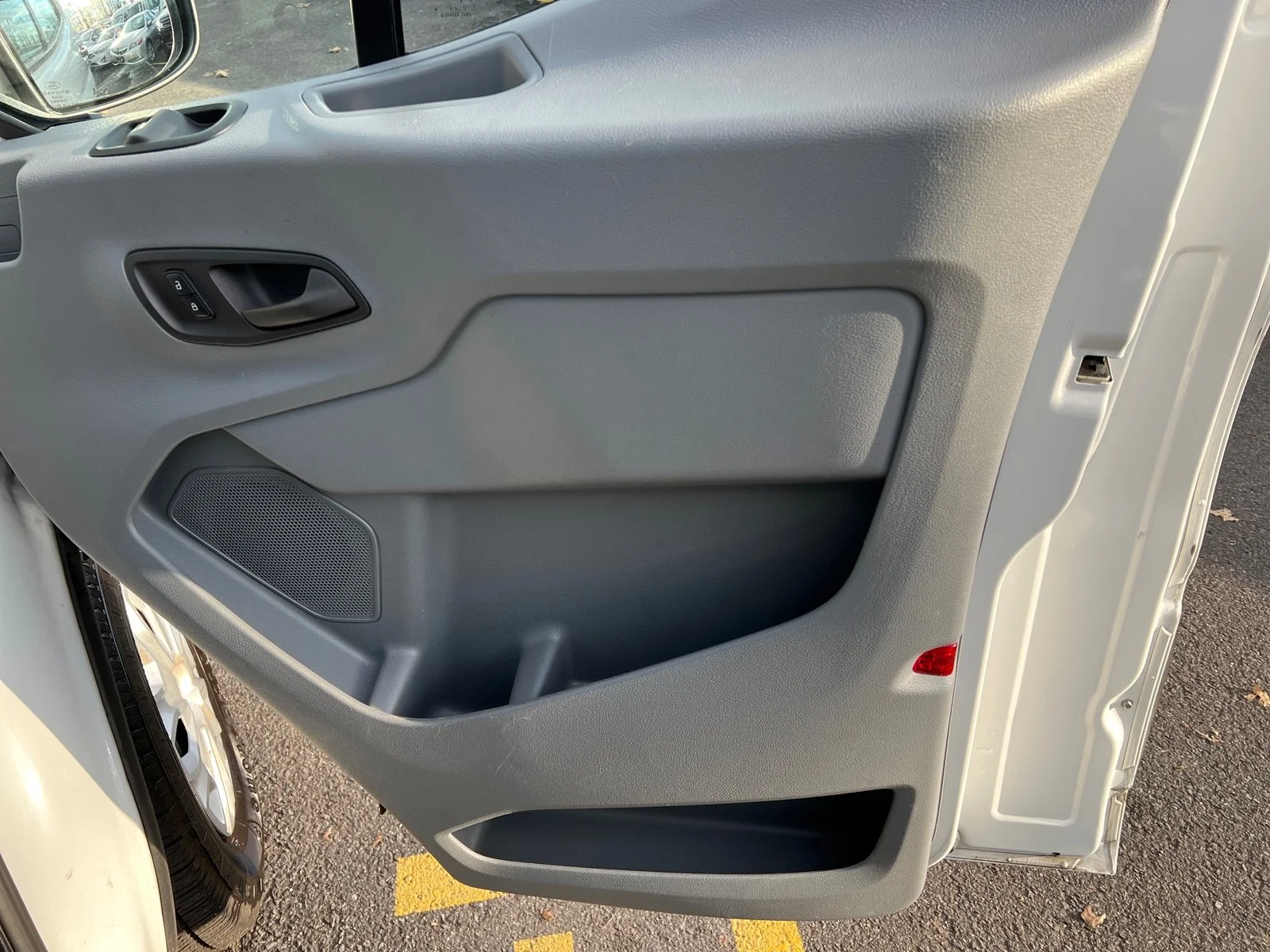Used 2019 Oxford White Ford XLT T-350 148