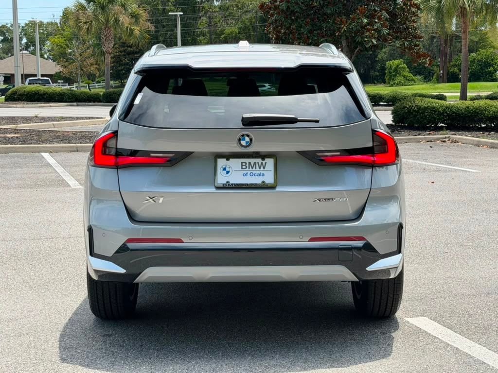 New 2026 Silver BMW xDrive28i image 4