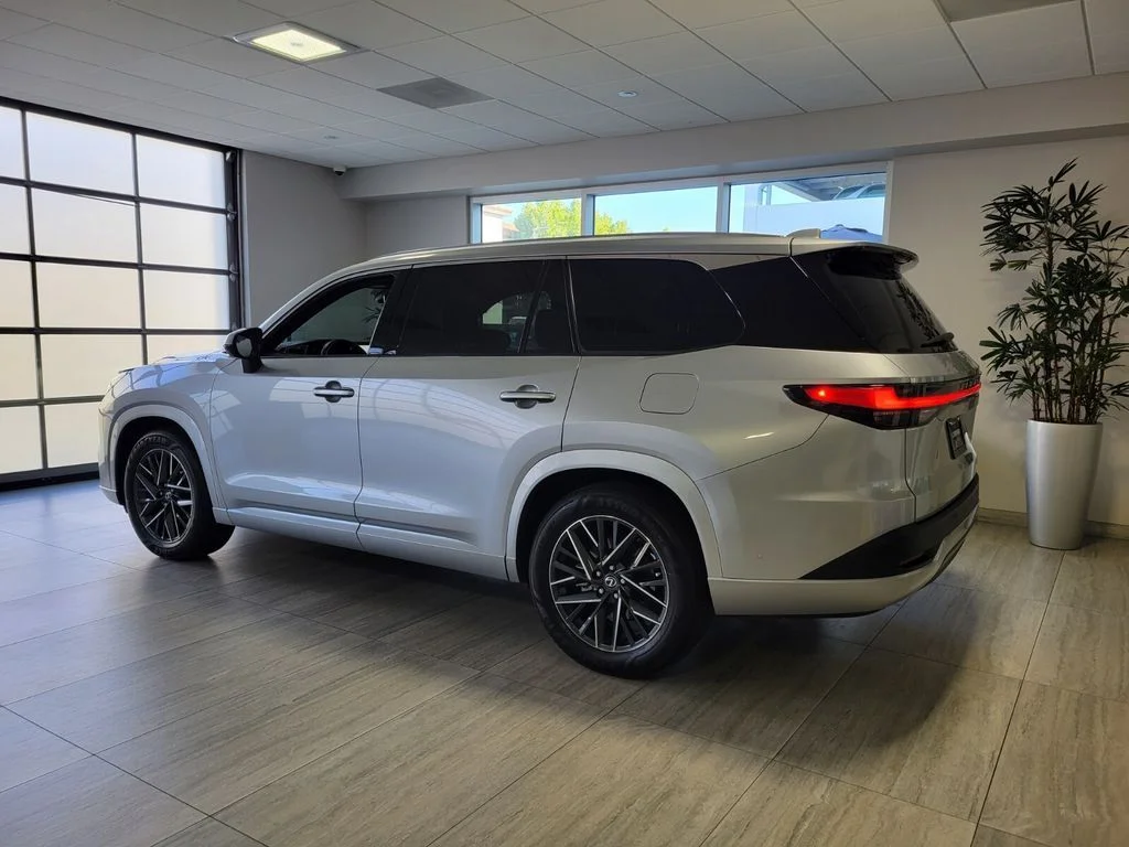 Certified Used 2025 CELESTIAL SILVER Lexus 350 Premium image 3