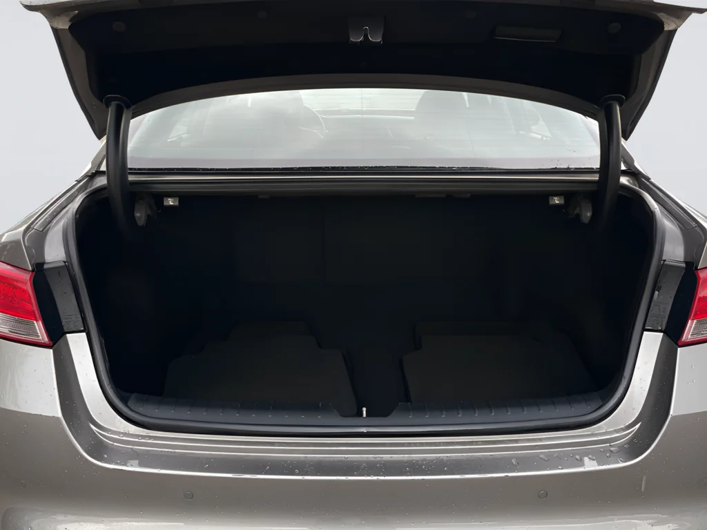 Used 2016 Gray Kia EX image 38