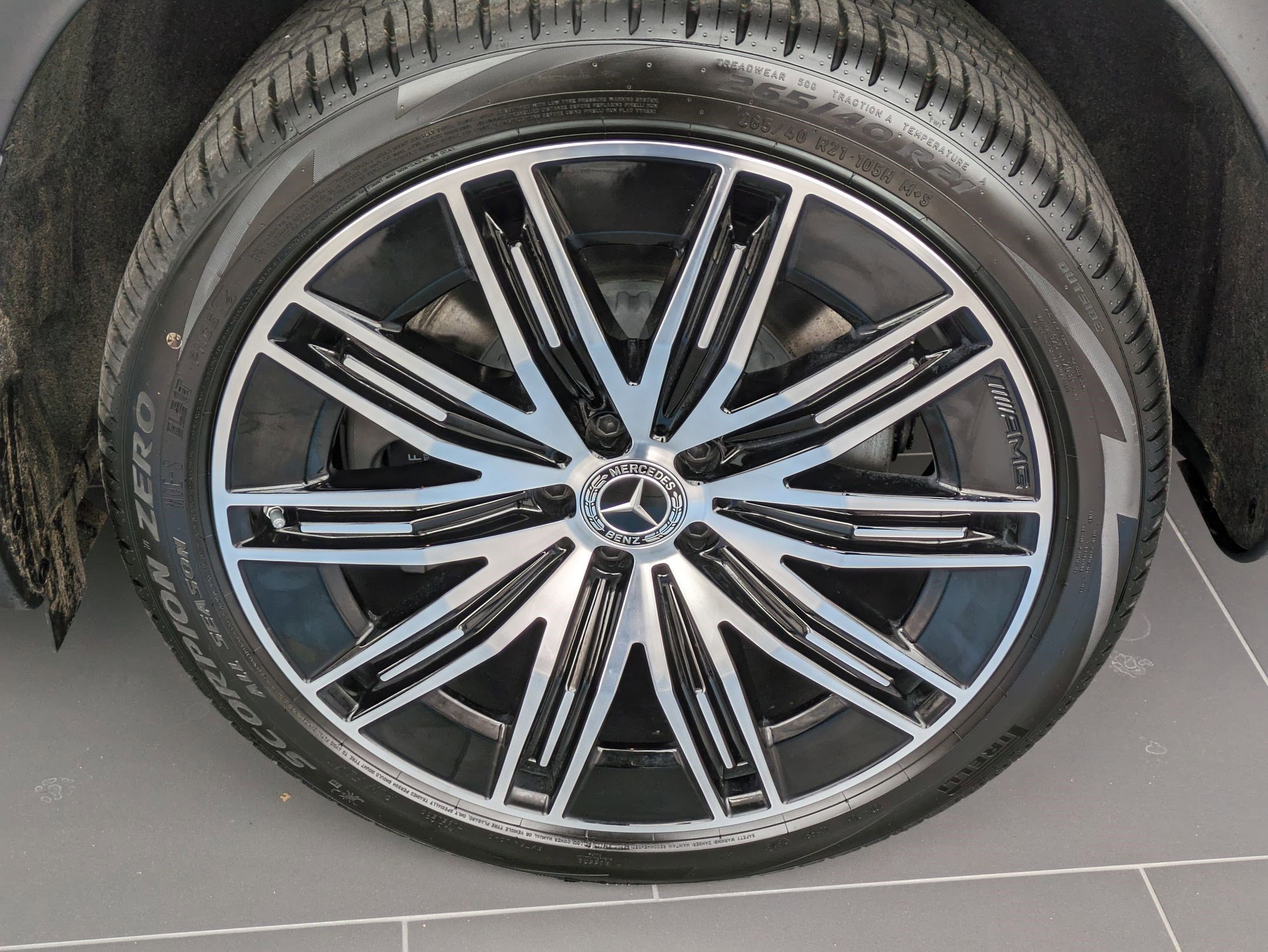 2025 Mercedes-Benz EQE SUV Base - Photo 15