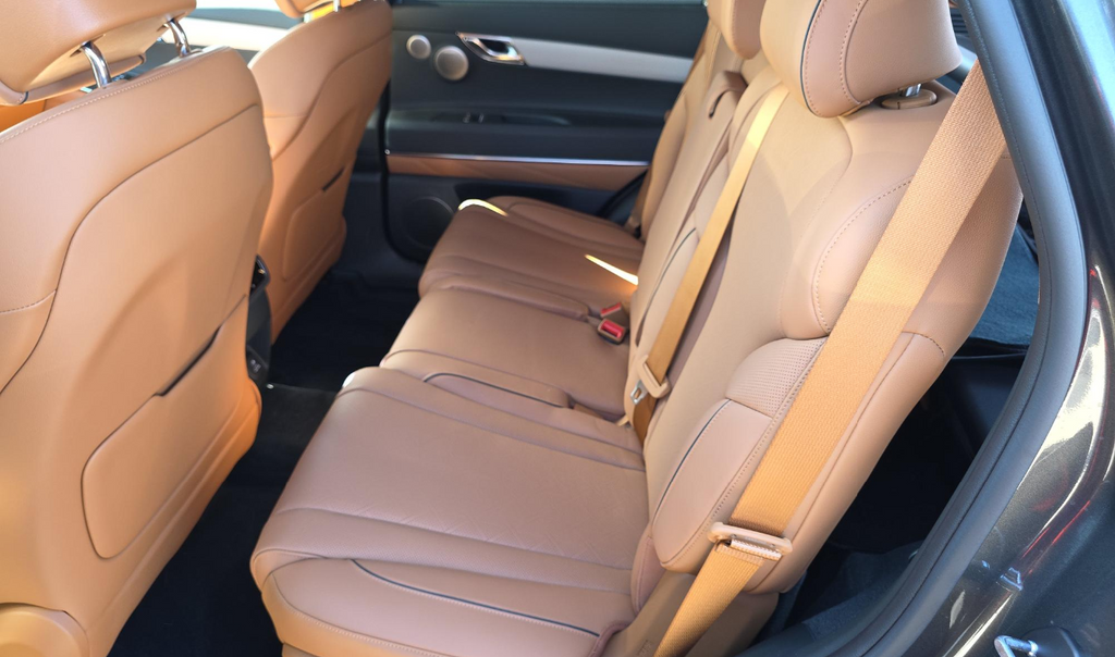 Used 2025 Gray Genesis 2.5T Prestige image 16