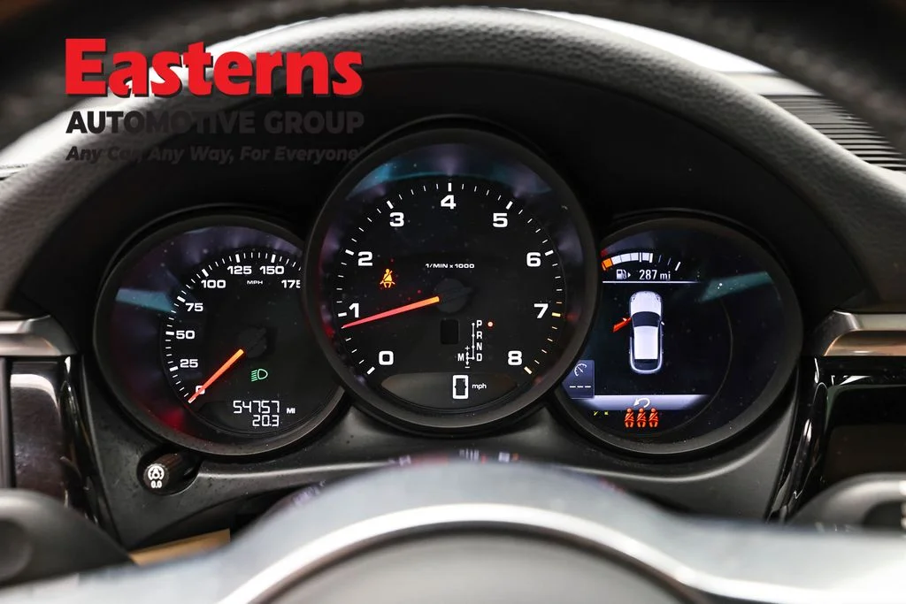 Used 2021 White Porsche Base image 17