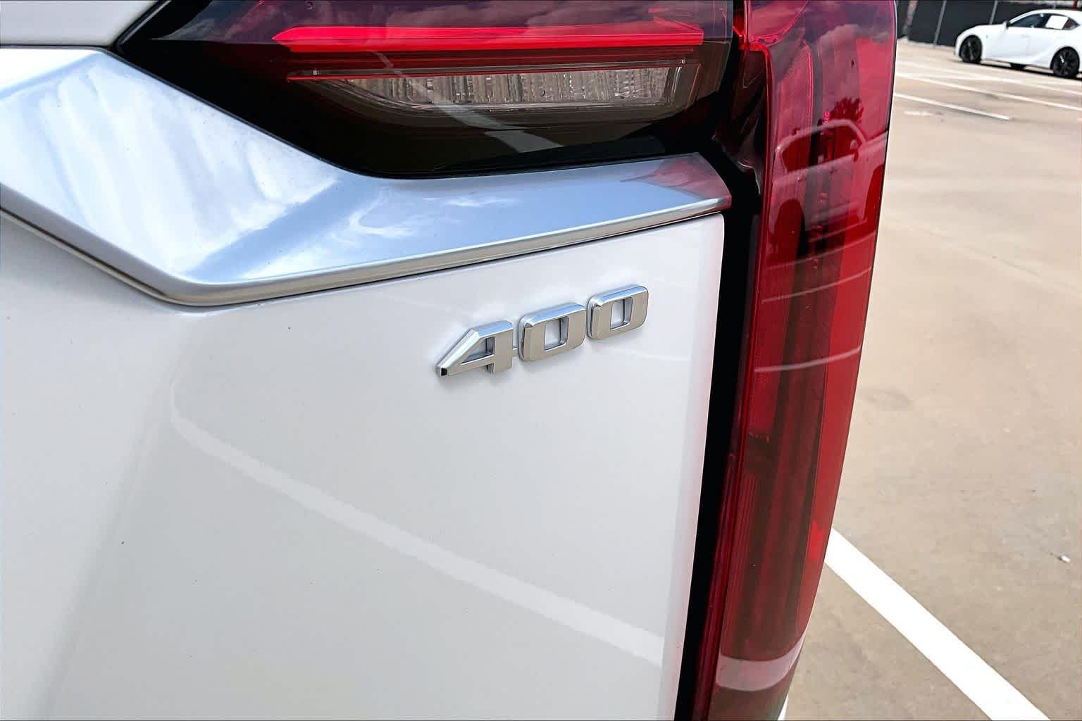 Used 2020 Crystal White Tricoat Cadillac FWD Premium Luxury image 10