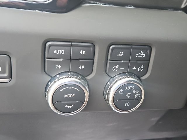 Used 2024 Silver GMC Denali Ultimate image 28
