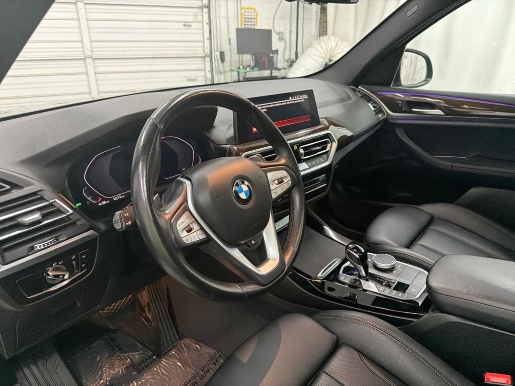Used 2023 Gray BMW xDrive30i image 15
