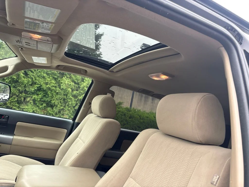 Used 2015 Black Toyota SR5 image 13
