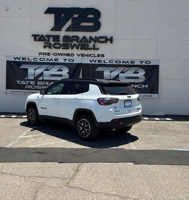 2025 Jeep Compass Trailhawk - Photo 10