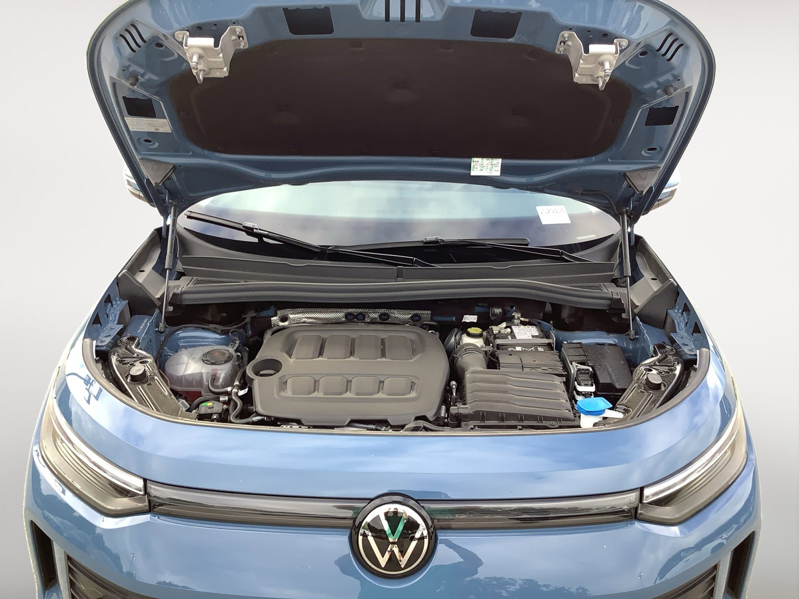 New 2026 Monterey Blue Pearl Volkswagen SE image 11