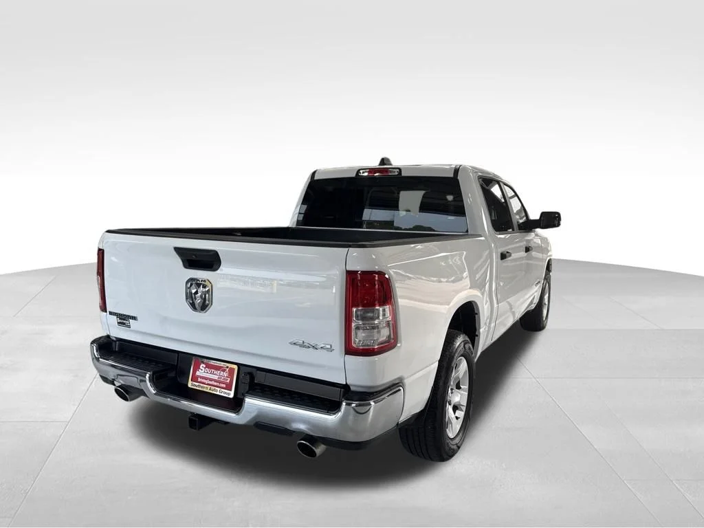 Used 2024 White Ram Big Horn/Lone Star image 5