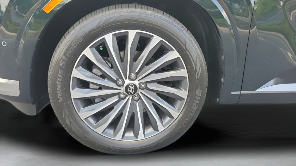 Certified Used 2024 Green Hyundai Calligraphy image 25