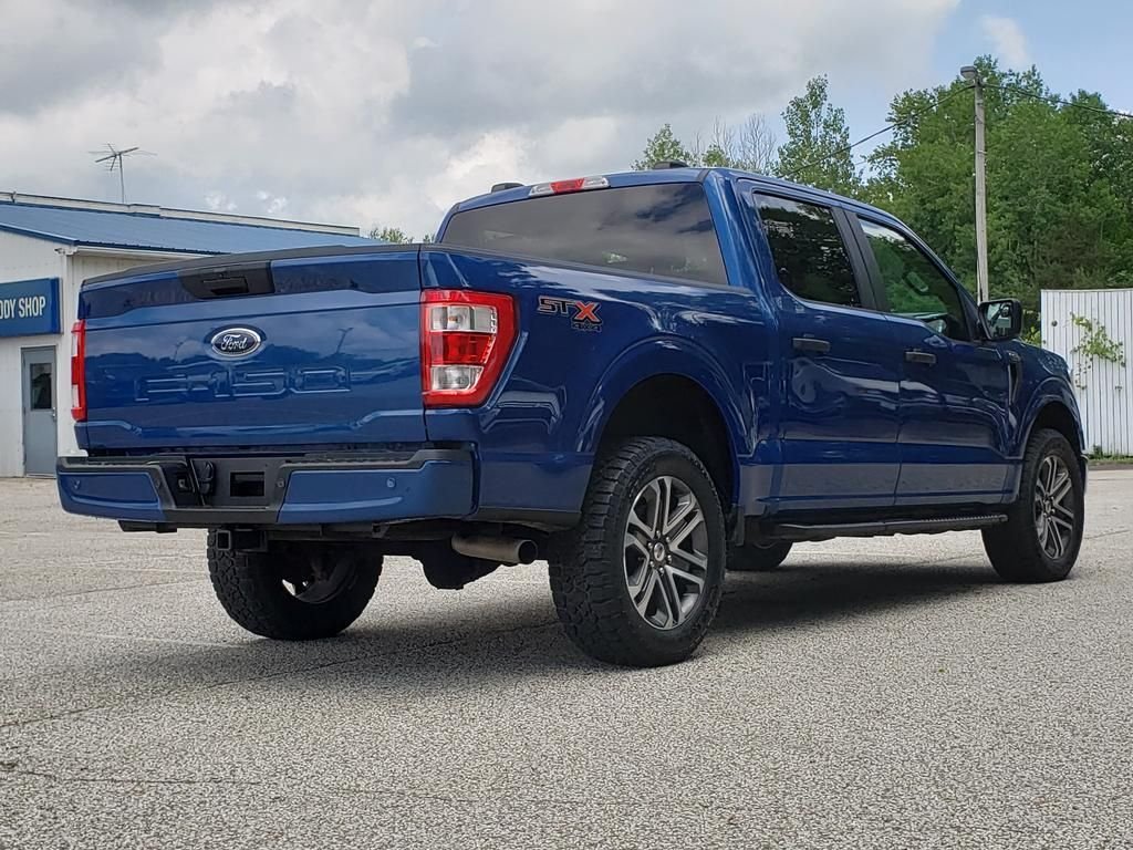 Used 2022 Blue Metallic Ford XL image 7