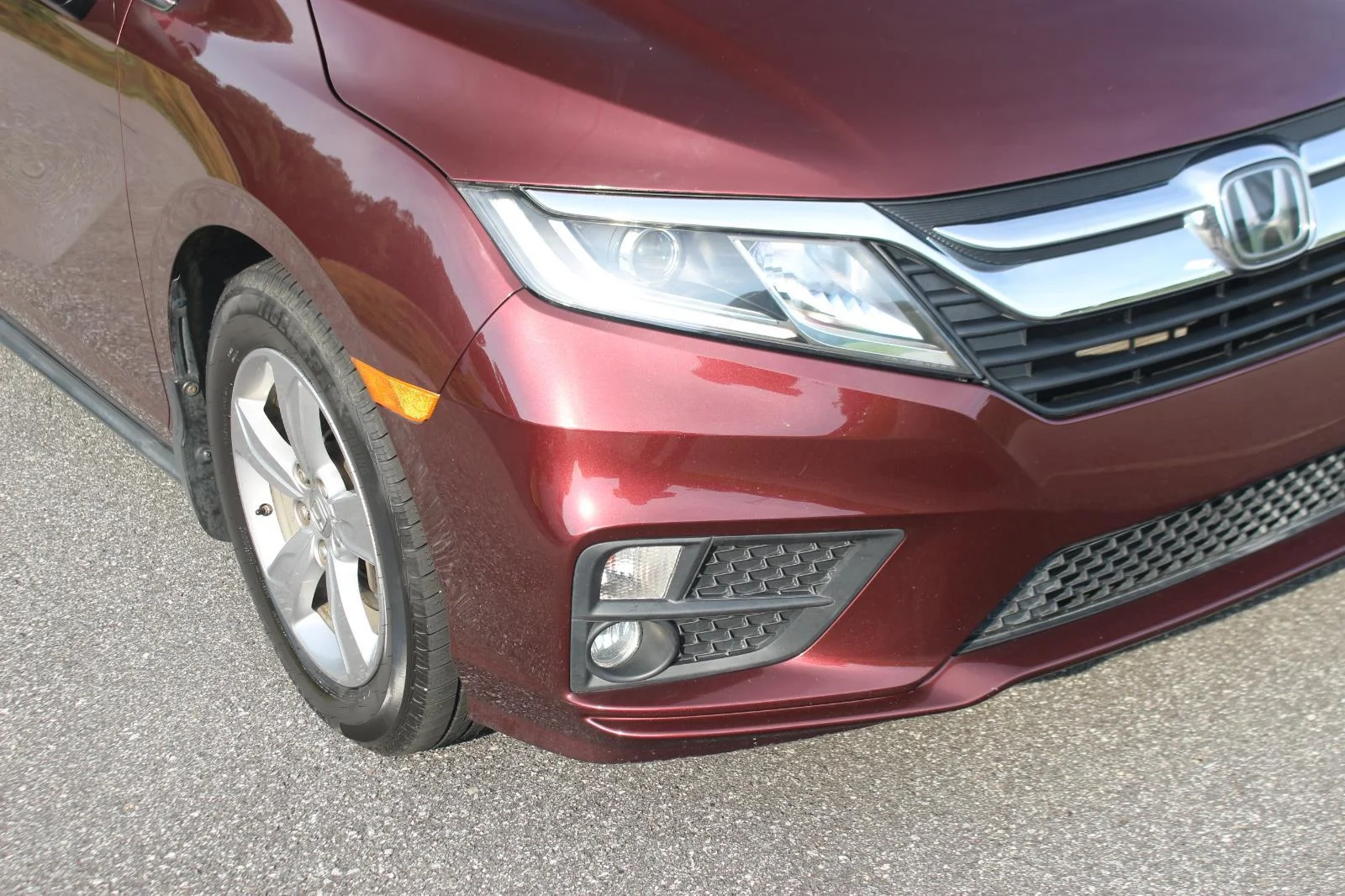 Used 2020 Burg Honda EX-L image 8