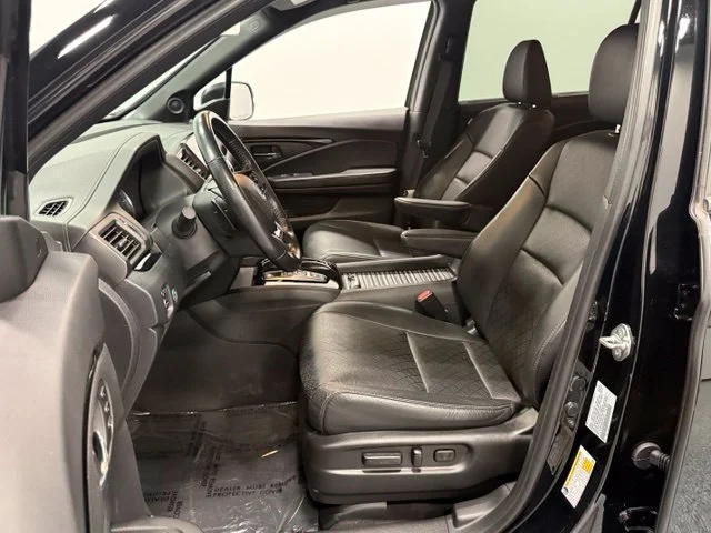 Used 2020 Black Honda Touring image 10