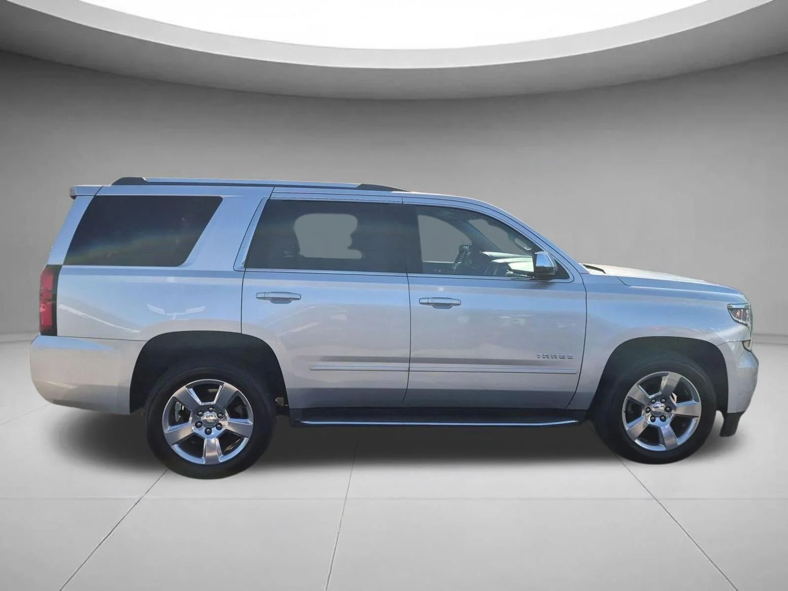 Used 2018 Silver Ice Metallic Chevrolet Premier image 6