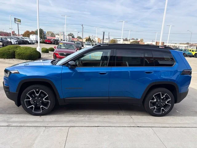 New 2027 Blue Jeep Overland image 9