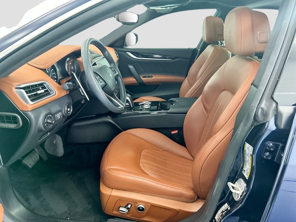 Used 2023  Maserati Modena image 18