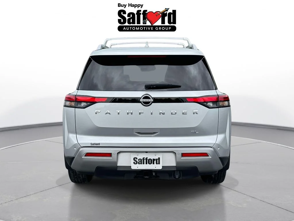 Used 2025 Silver Nissan SL image 7