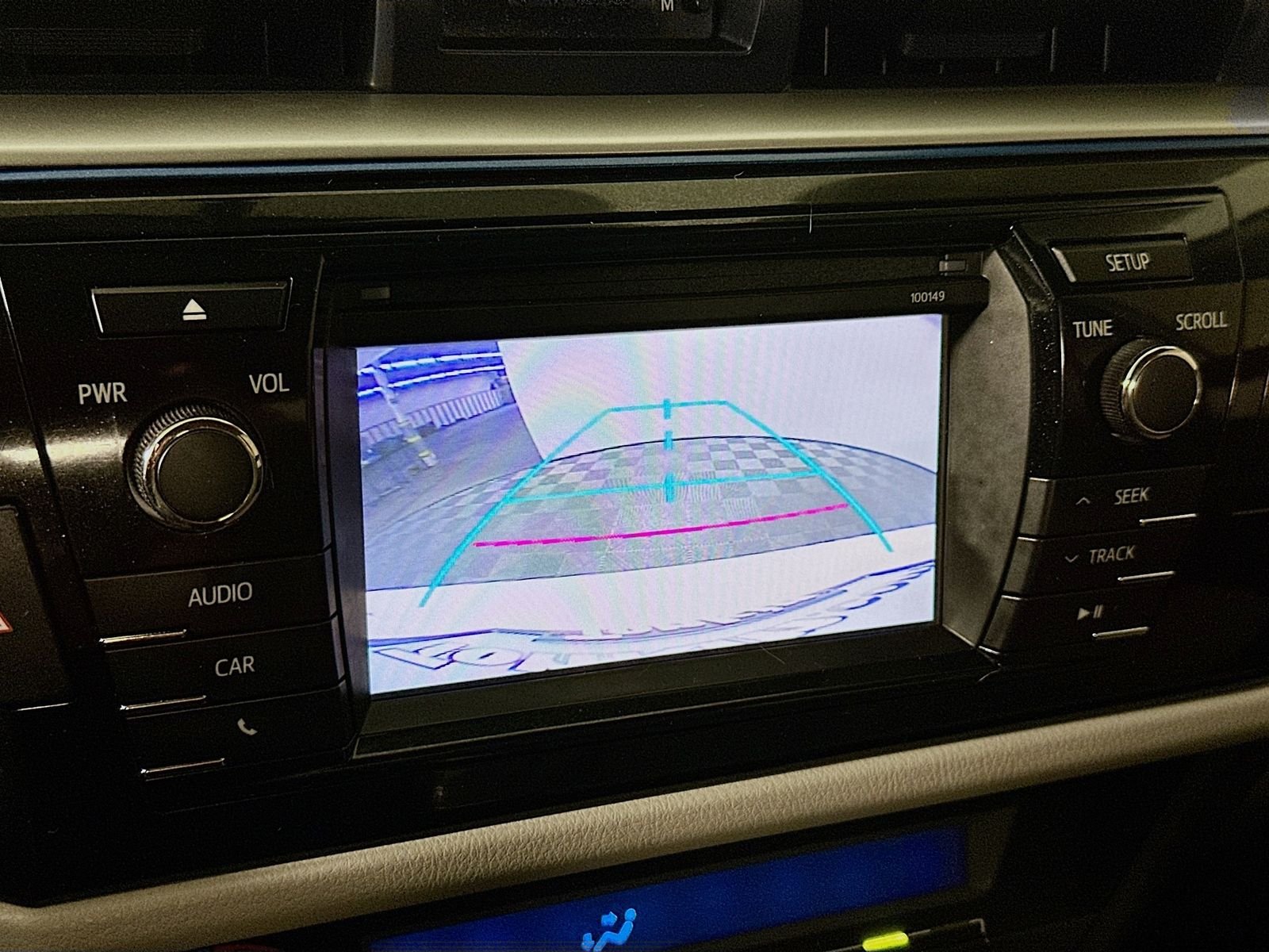 Used 2015 Super White Toyota LE image 14