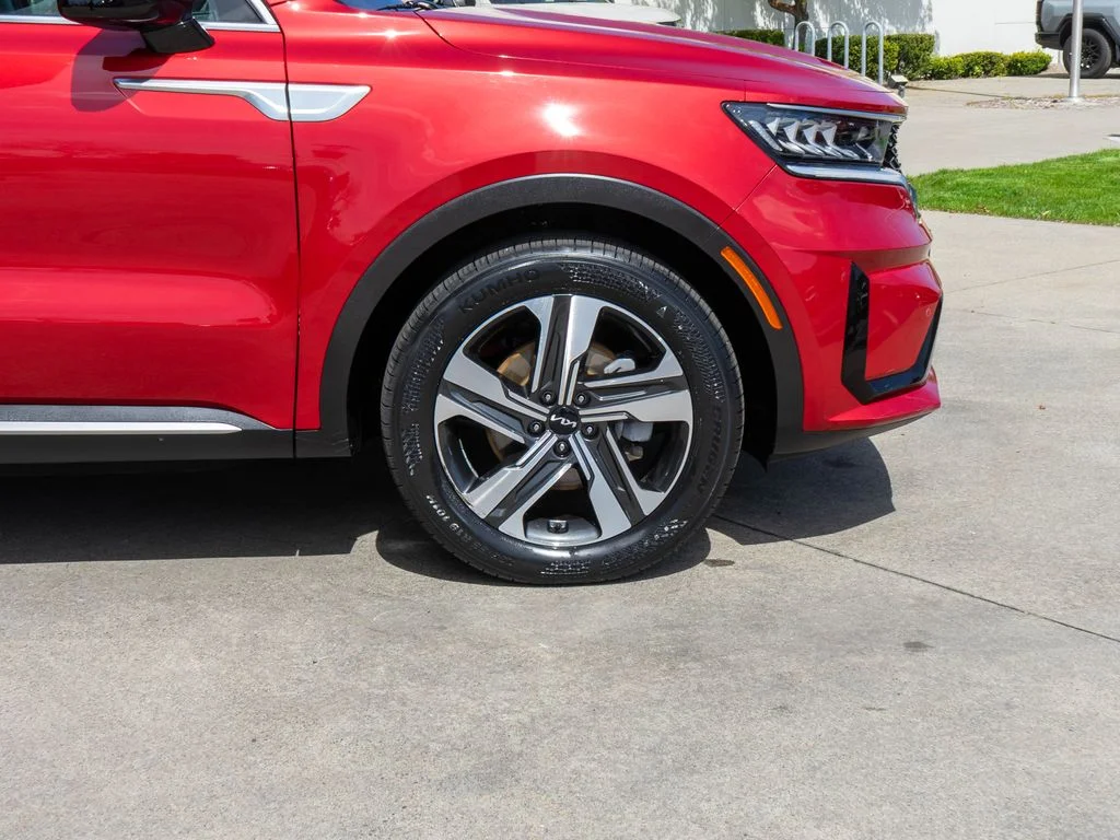 Used 2023 Red Kia EX image 36